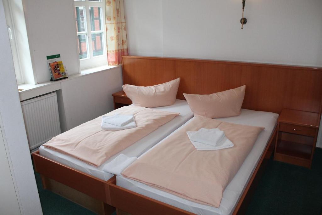 La Rustica Altstadthotel Вернигерод Екстериор снимка