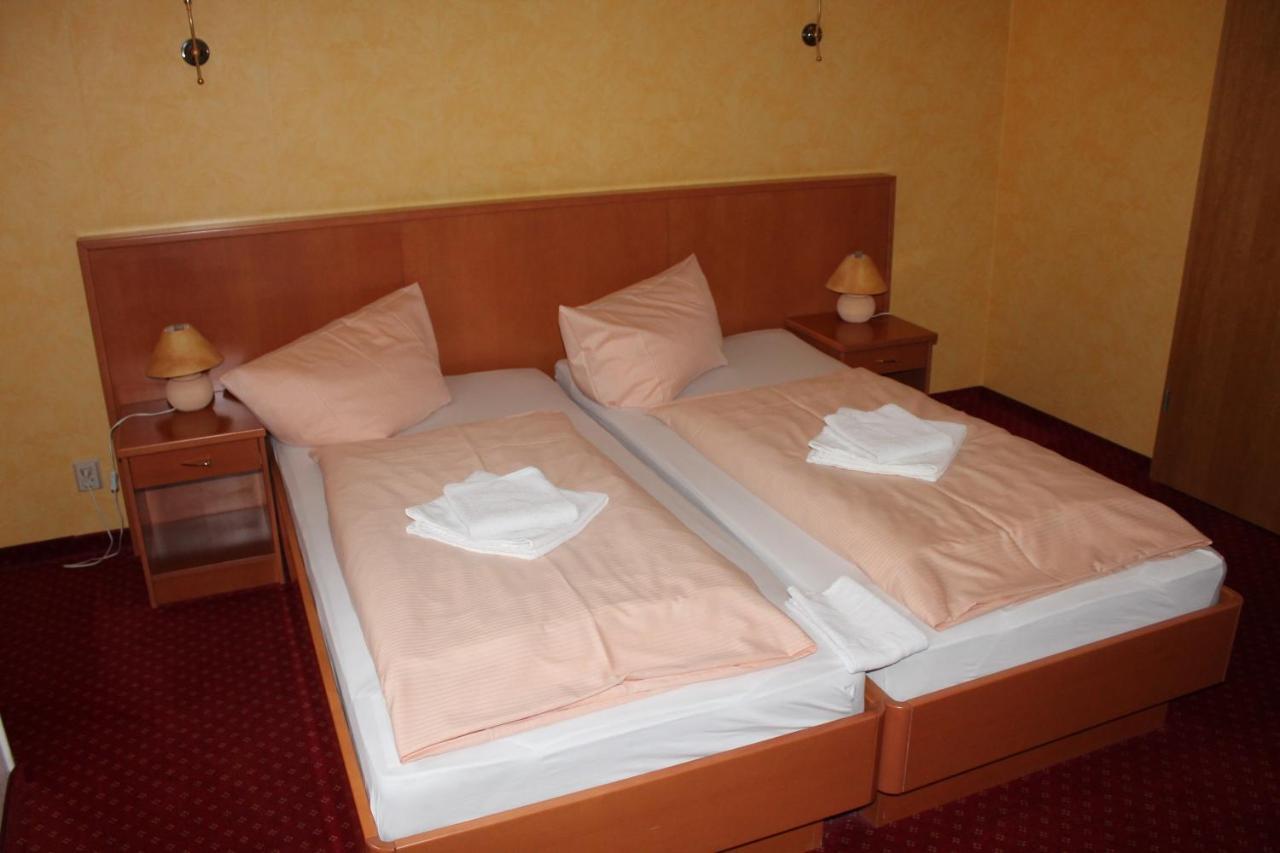 La Rustica Altstadthotel Вернигерод Екстериор снимка